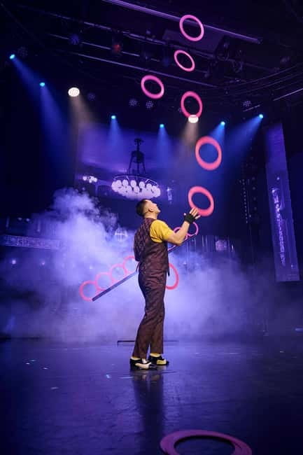 Berlin: “VARIETÉ GAGA” at Wintergarten - Varieté Show - What the 2.5-hour evening feels like