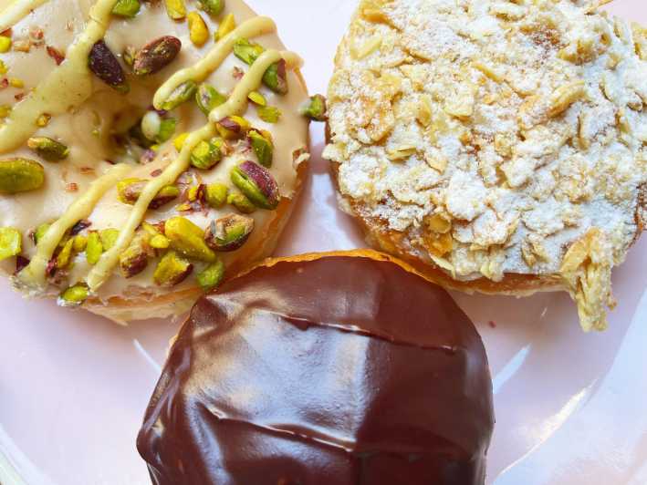 Berlin: Vegan Food & Cultural Walking Tour in Friedrichshain - Six Tastings, From Dumplings to Donuts