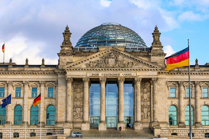 Berlin Walking Tour with Audioguide on Your Smartphone - Unter den Linden, Frederick the Great, and the State Opera