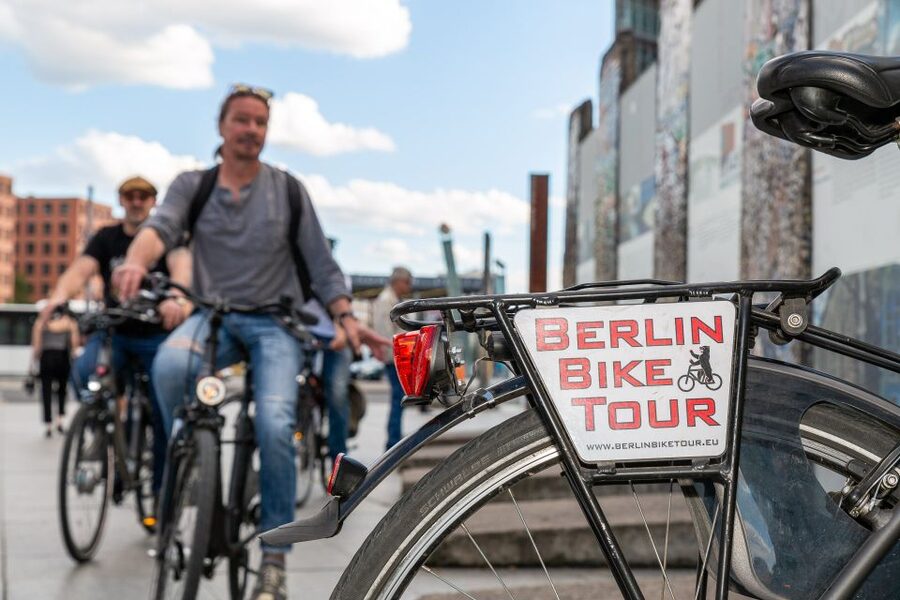 Berlin Wall History Small Group Cycling Tour - Key points at a glance