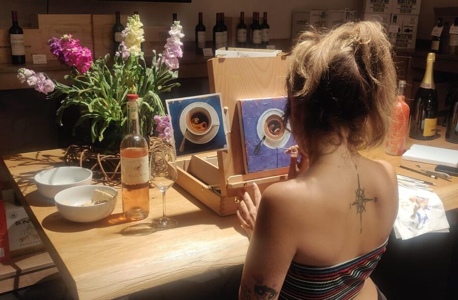 Berlin: Wine on Canvas - Paint Workshop and Wine Tasting - Why the Small Group Makes a Difference