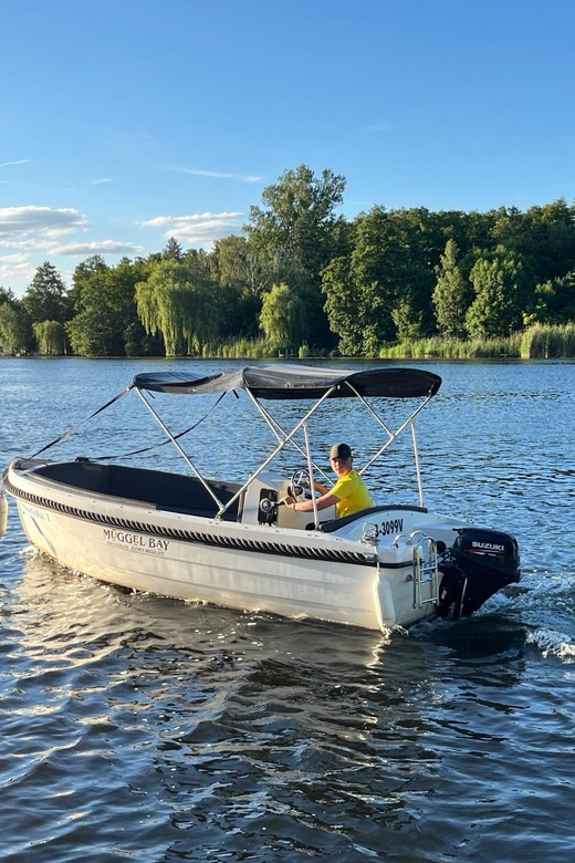 Berlin: Wonderful days renting the motorboat tortola - What your time on Müggelsee feels like