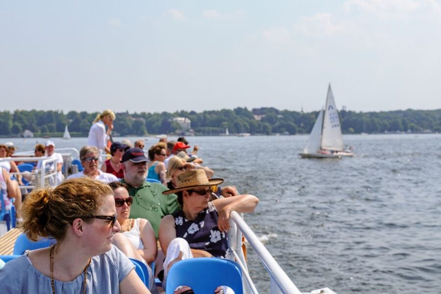 Berlin: World Heritage Cruise to Potsdam - Glienicke Bridge and the old border story