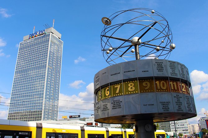 Best of Berlin with a licensed Guide - Gendarmenmarkt and the grand buildings of Prussia