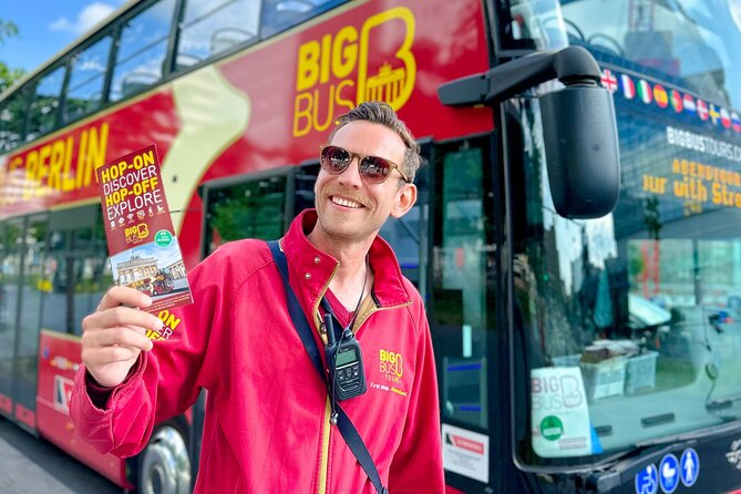Big Bus Berlin Hop-On Hop-Off Sightseeing Tour & Currywurst - Currywurst and the extra walking tours