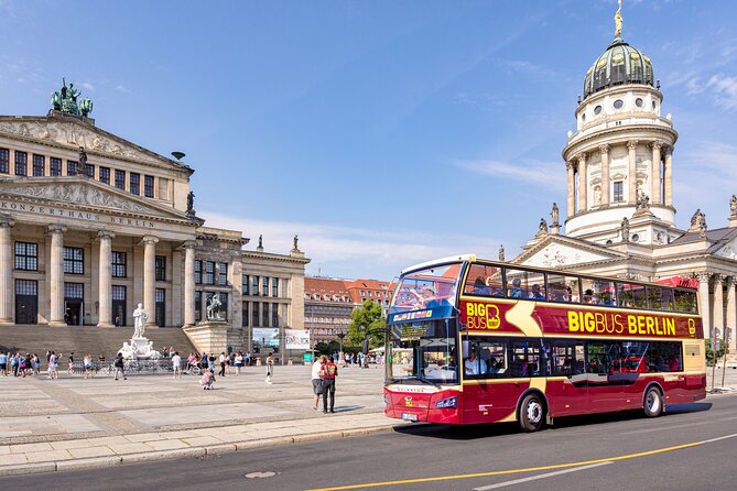 Big Bus Berlin Hop-On Hop-Off Sightseeing Tour & Currywurst - Along the Spree and through the Tiergarten