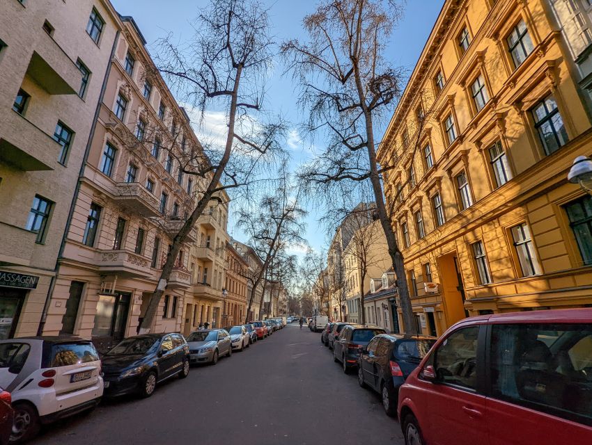 Charlottenburg: 2-Hour City Walking Tour - Heinrich Zille and the working-class city