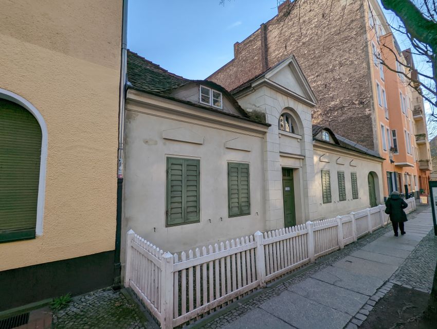 Charlottenburg: 2-Hour City Walking Tour - Finishing at Charlottenburg Palace