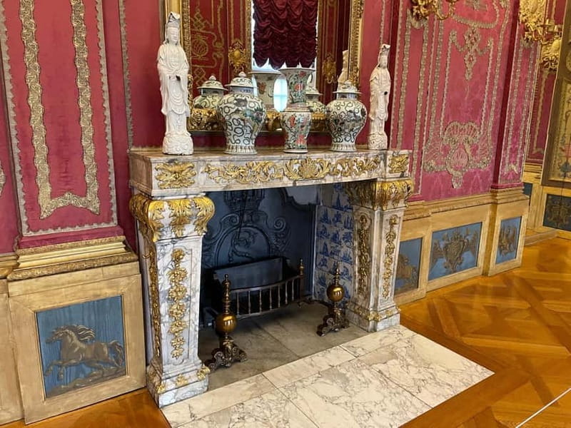 Charlottenburg Palace with an excursion to Potsdam - One free hour in Potsdam