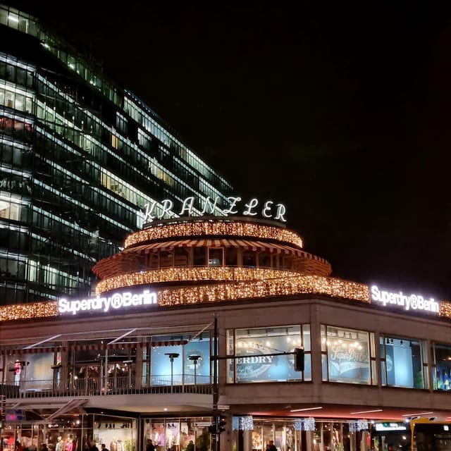 Christmas market lights tour bus through Berlin, free mulled wine (2.5 hours) - KaDeWe and Potsdamer Platz from the warm bus