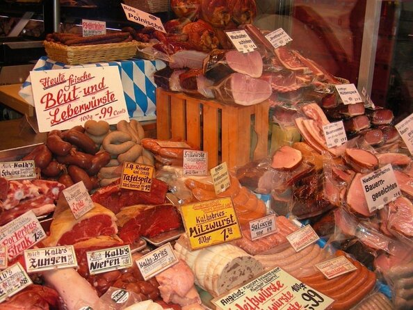 Classic Bites and Culinary Trends Neighborhood Food Tour in Berlin - Key points before you book