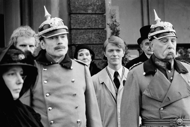 David Bowie in Berlin Private Walking Tour - Cafes, Clubs, and the City Bowie Used