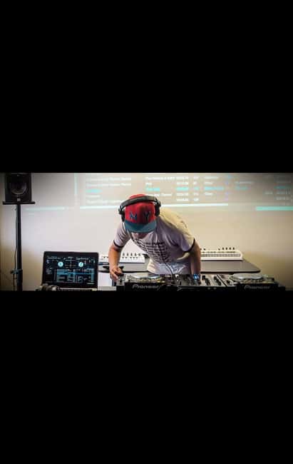 DJ for a Day: Learn to Mix Like a Pro in Berlin - What the 90-minute session covers