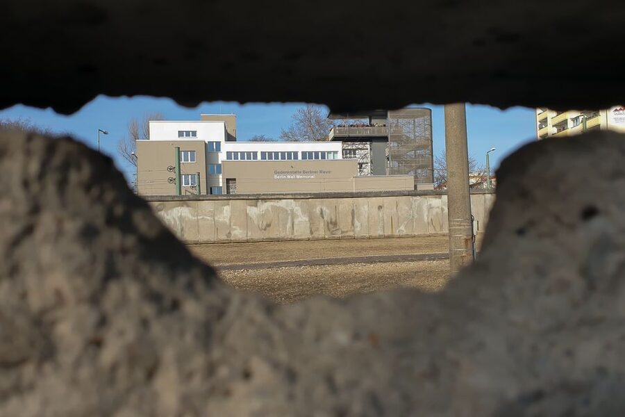 East Berlin and the Wall: Walking Tour - Nordbahnhof reveals the city beneath the city