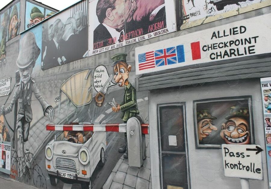 East Berlin: City of Shadows Walking Tour - What the $153 price buys you