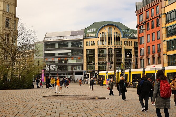 Eating Berlin: City Center Food & Beer Tour - Curry 61 puts currywurst in context