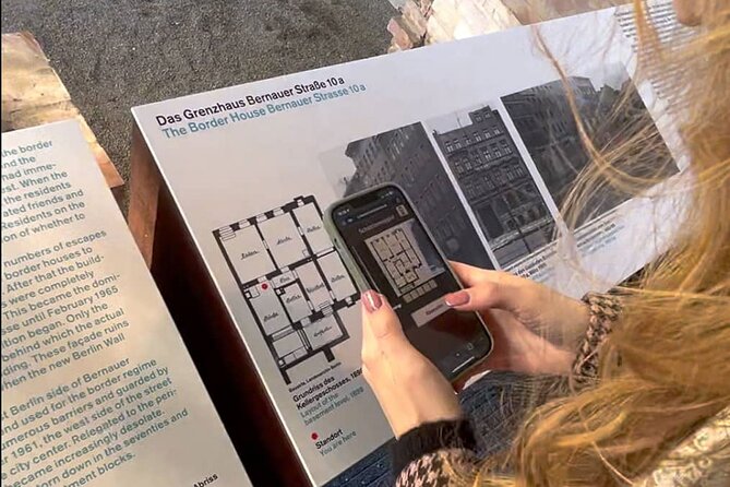 Escaping and spying on the Berlin Wall Scavenger hunt - Who will enjoy this most