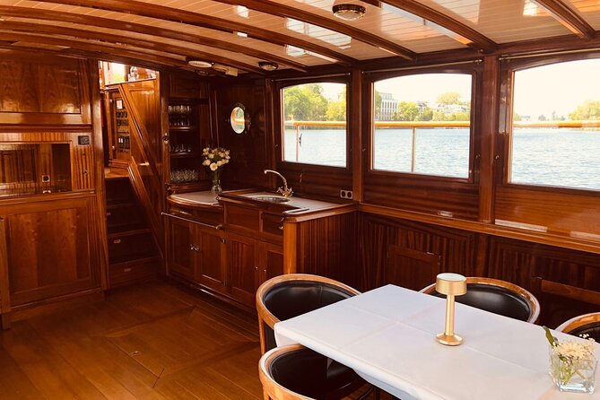 Evening aperitif tour aboard the motor yacht Fitzgerald - Wine, music, and the value of the $71.08 fare
