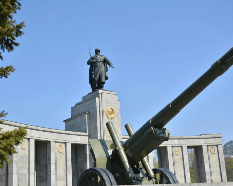 Explore Berlin Tour: History and Highlights - How much history fits into three hours