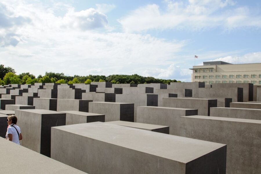 Explore Berlin: Walking Tour of All The Iconic Sites - Gendarmenmarkt and Berlin’s changing identity