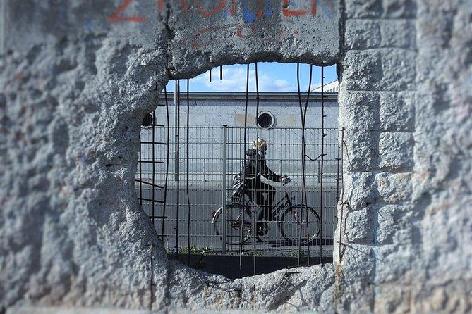 Explore The Berlin Wall: Cold War Berlin and Behind the Berlin Wall - Checkpoint Charlie and the 1961 confrontation
