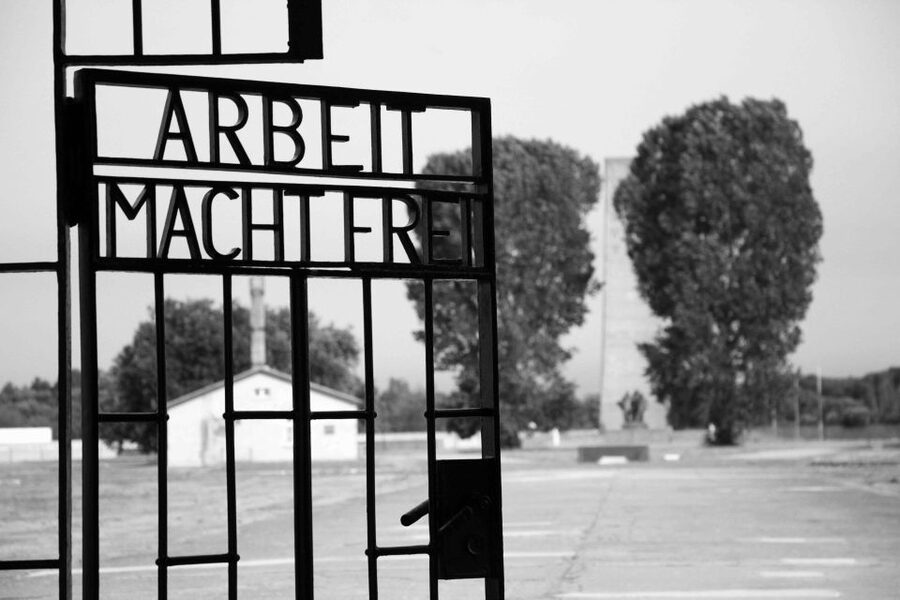 From Berlin: Licensed Sachsenhausen Tour with max. 15 people - Why Sachsenhausen deserves a full half-day