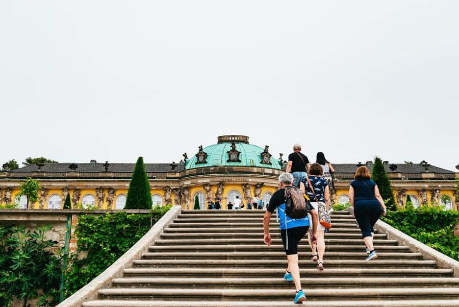 From Berlin: Potsdam and Sanssouci Palace Tour with Entry - What the guide adds