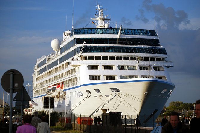 Group Driving Tour 1 to 6 people. Berlin Shore Excursion incl pick-up at Port - Why this shore trip works for Berlin