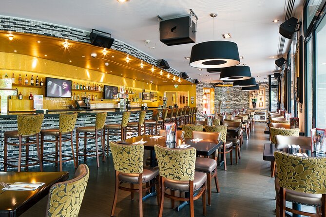 Hard Rock Cafe Berlin With Set Lunch or Dinner - Arrival, seating, and the real value of priority access