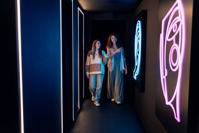 IKONO Berlin Immersive Experience - Photo opportunities and simple interaction