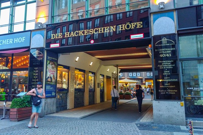 In Search of Jewish Berlin Walking Tour - The guide makes the difference