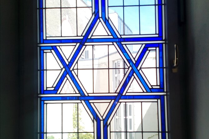 Jewish Berlin: Walking tour The Old Jewish Quarter (private 3 Hours tour) - The New Synagogue and Berlin’s visible Jewish landmark