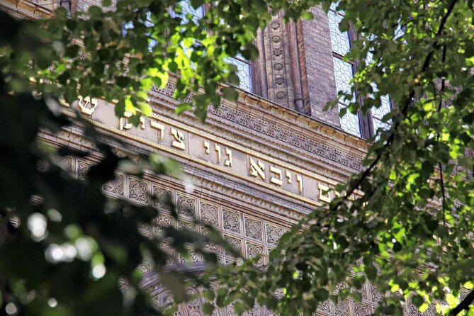 Jewish Life in Berlin - Private Walking Tour - Hackesche Höfe and the memory of resistance