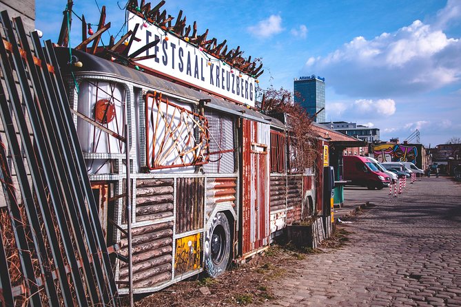 Kreuzberg Walking Tour: Immigrants, Artists & Hipsters - Markthalle 9, Turkish culture, and the best edible lesson