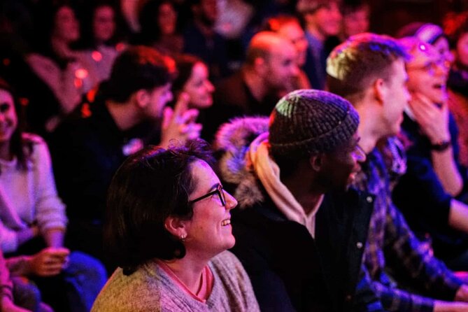 Laughing Spree - English Comedy Show on a Boat - Drinks, the free shot, and overall value