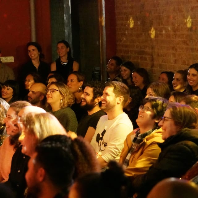 Love in Berlin Comedy Show - Start with the mixer and free shot