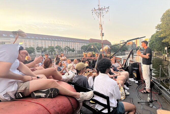 Moonshine Comedy - English Stand Up Comedy by the bay - The atmosphere is part of the ticket