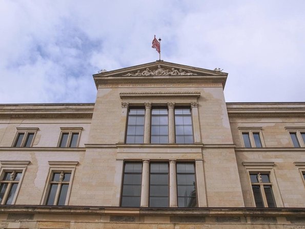 Neues Museum Tickets in Berlin - Entering with a pre-purchased ticket
