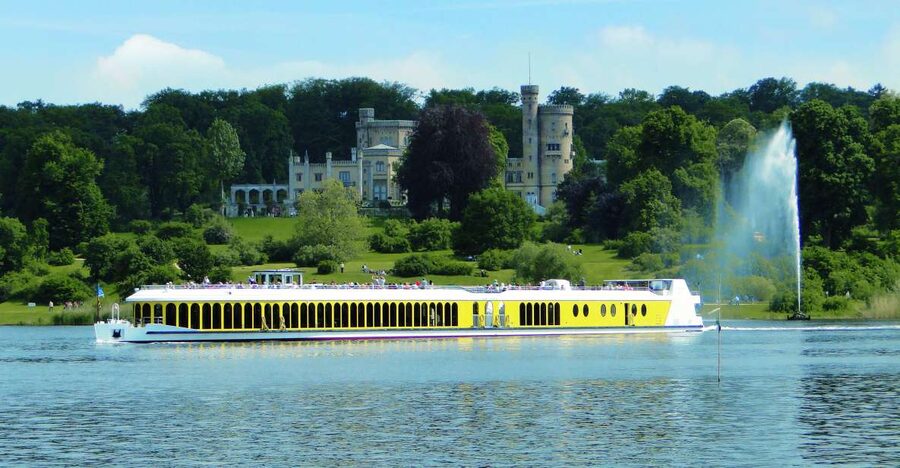 Potsdam by Boat: Island Cruise - Starting at Potsdam harbor
