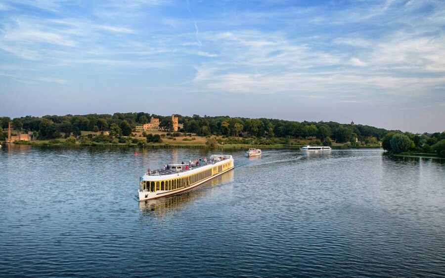 Potsdam by Boat: Island Cruise - Werder and the Havel’s working side