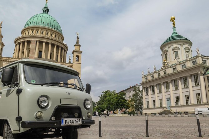 Potsdam Highlights - Private sightseeing tour by minibus - Glienicke Bridge and the border at Klein Glienicke