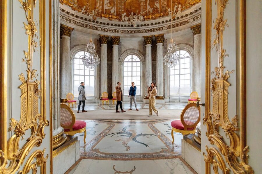 Potsdam: Sanssouci Palace and Prussian Palaces Entry Ticket - Why Sanssouci Palace feels different from a grand royal palace
