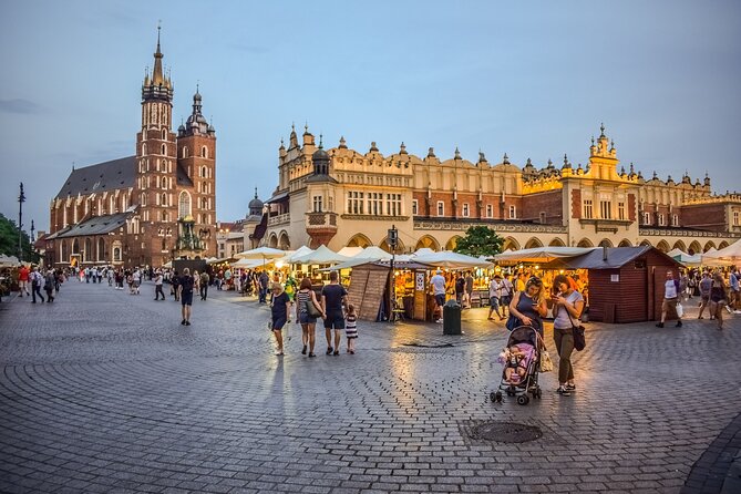Private 3-Day Tour from Berlin to Krakow Auschwitz Poland - Key points to know before booking