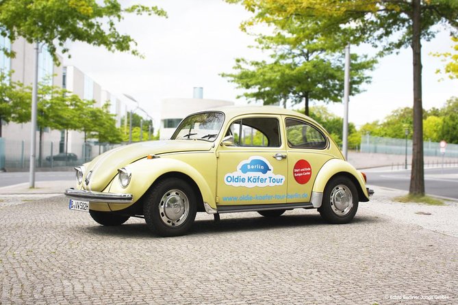Private 4h Berlin Discovery Tour in an Oldtimer Volkswagen Beetle - Alexanderplatz and the route east