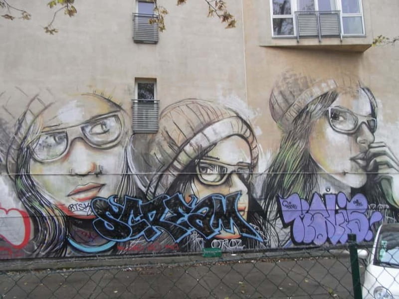 Private Alternative Berlin Tour -Murals, Graffiti and Squats - Berlin’s alternative story begins with empty space