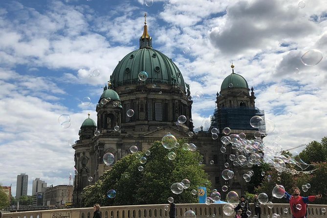 Private Berlin City Center Walking Tour - What the four-hour pace feels like