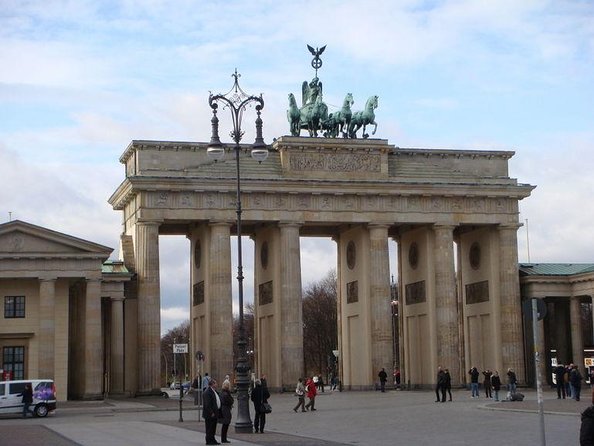 Private Berlin Half Day Tour with a Local: See the City Unscripted - Key points at a glance