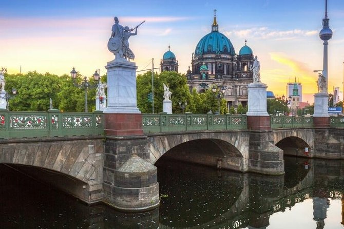 Private Berlin One Day Tour with a Local: See the City Unscripted - Eastside Gallery and the divided city