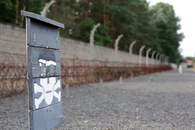 Private Berlin Tour to Sachsenhausen Concentration Camp Memorial - Punishment cells, gallows, and burial pits