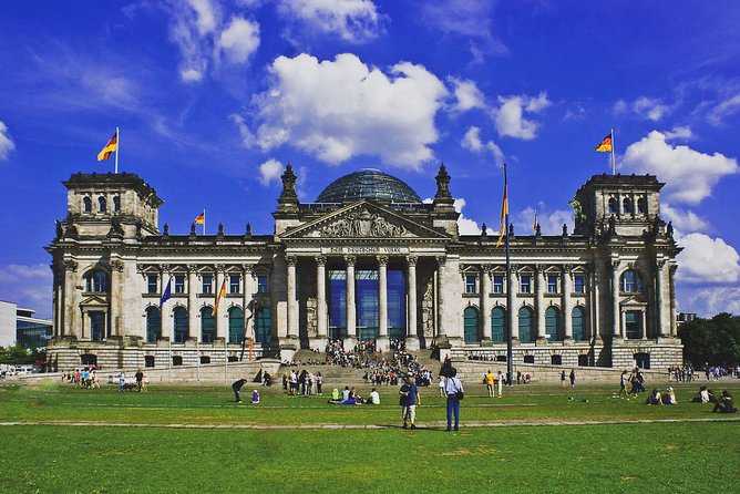 Private Berlin WWII and Cold War History Tour with Local Expert Guide - Reichstag, Brandenburg Gate, and the central power axis
